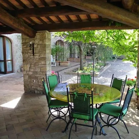 Apartmanhotel Residenza Collefiorito