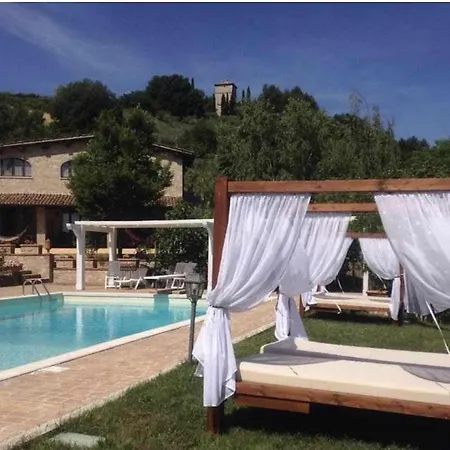 Residenza Collefiorito Apartmanhotel 3*