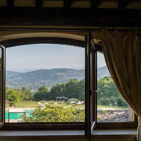 Ξενοδοχείο με διαμερίσματα Residenza Collefiorito