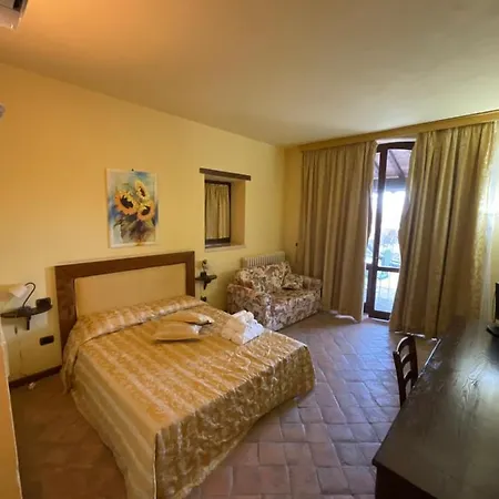 Residenza Collefiorito 3*