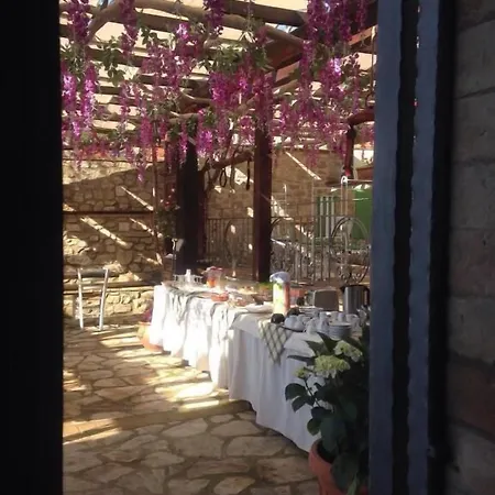 Residenza Collefiorito Ξενοδοχείο με διαμερίσματα 3*