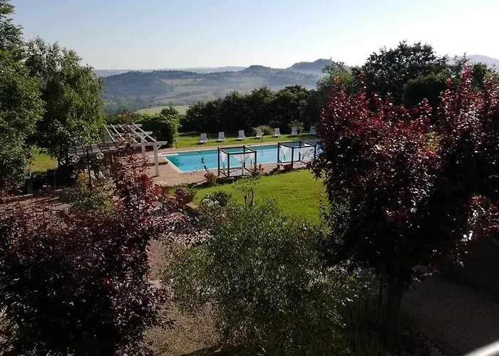 Aparthotel Residenza Collefiorito 3*