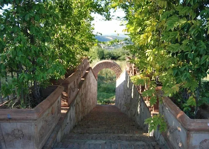 Aparthotel Residenza Collefiorito 3*