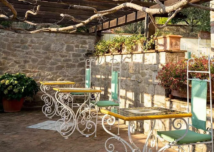 Residenza Collefiorito Aparthotel