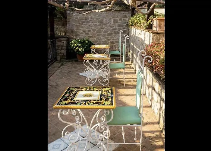 Aparthotel Residenza Collefiorito 3*