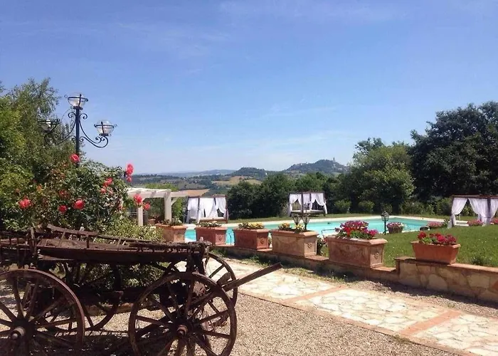 Residenza Collefiorito Aparthotel