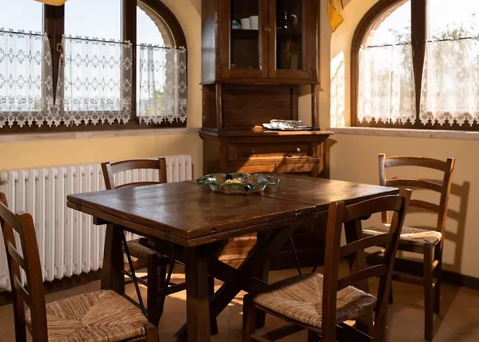 Residenza Collefiorito Aparthotel 3*